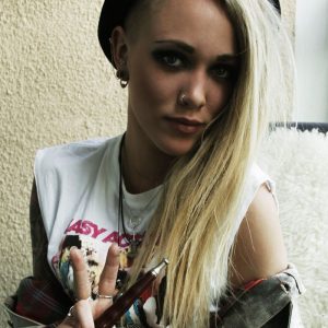 Mélanie - rencontre-Milf-Caen
