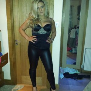 Envie d’une parenthèse sensuelle en soirée Bérénice - rencontre-Cougar-Pessac