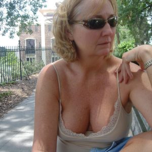 Fabienne - rencontre-MILF-Quimper